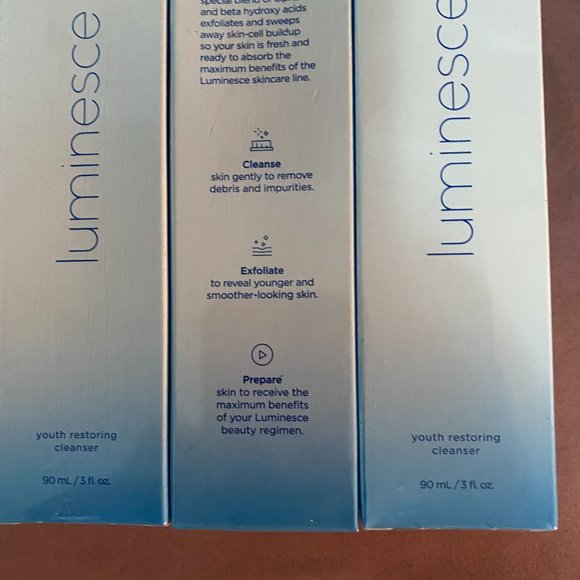 Luminesce Youth Restoring Cleanser 3oz  $22 for 2 nos Expy 05/2022 - Picture 2 of 3